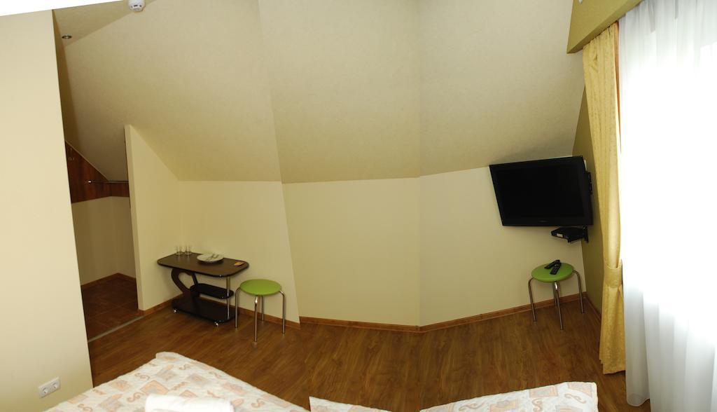 Hotel Yar Harkov Szoba fotó