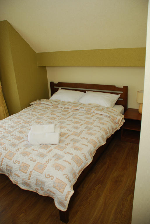 Hotel Yar Harkov Kültér fotó
