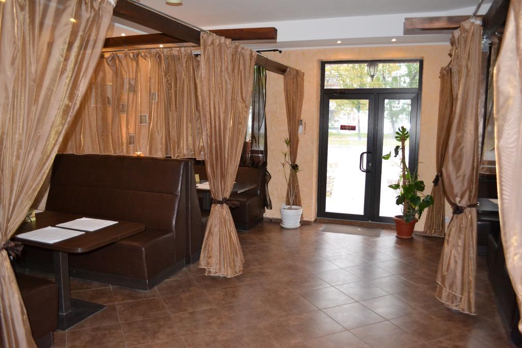 Hotel Yar Harkov Kültér fotó