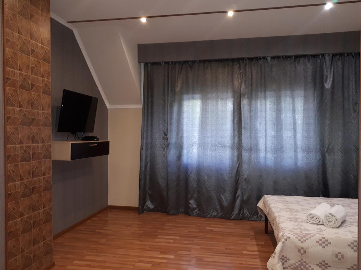 Hotel Yar Harkov Kültér fotó